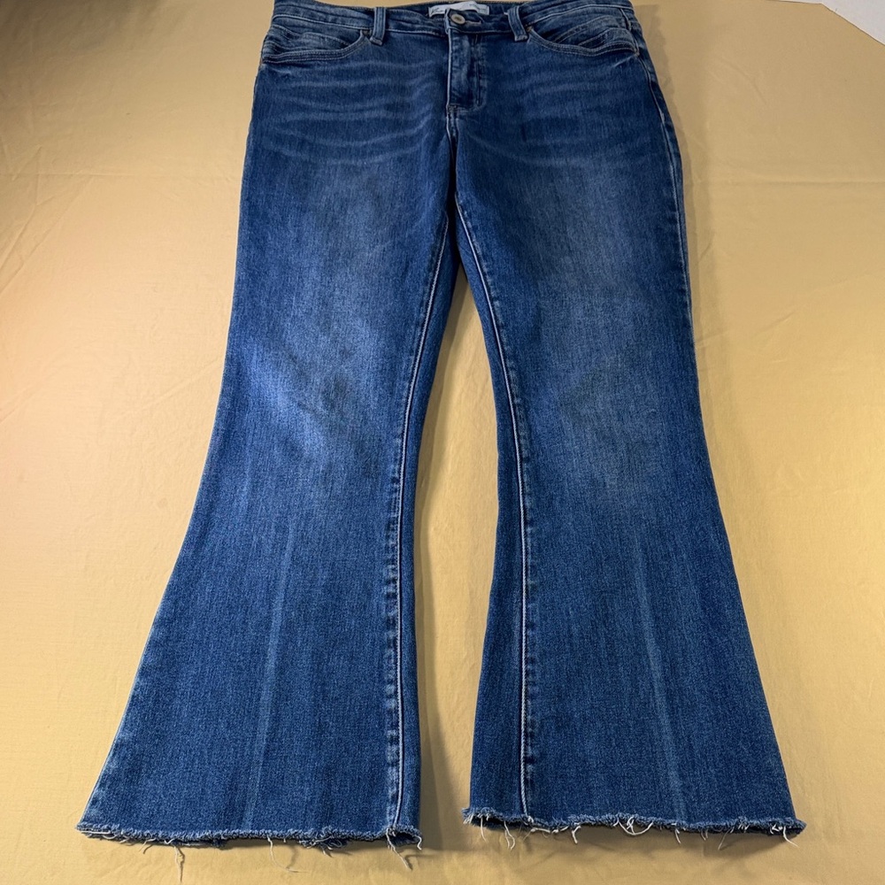 Kancan women’s jeans denim stretch raw him the waste measures 15.5 light wash